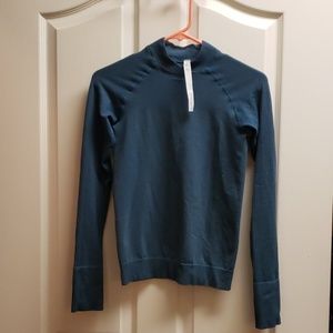 Lululemon top